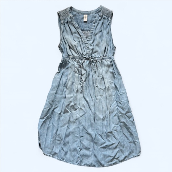 H&M Mama Maternite - M - Chambray Maternity Dress V Neck Tie Waist Ruched - Picture 1 of 5